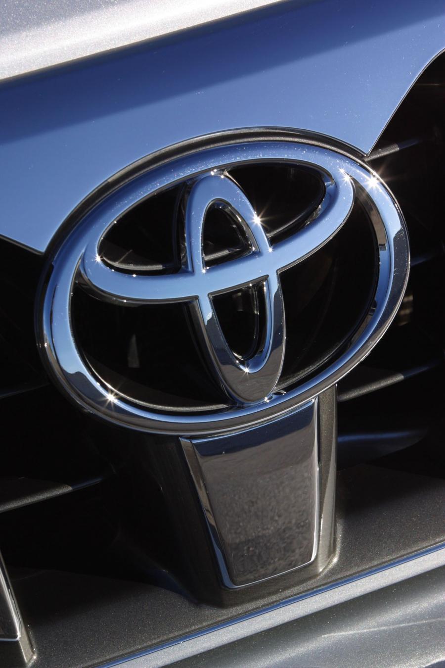 Toyota Land Cruiser 2003 года  (фото 22 из 192)